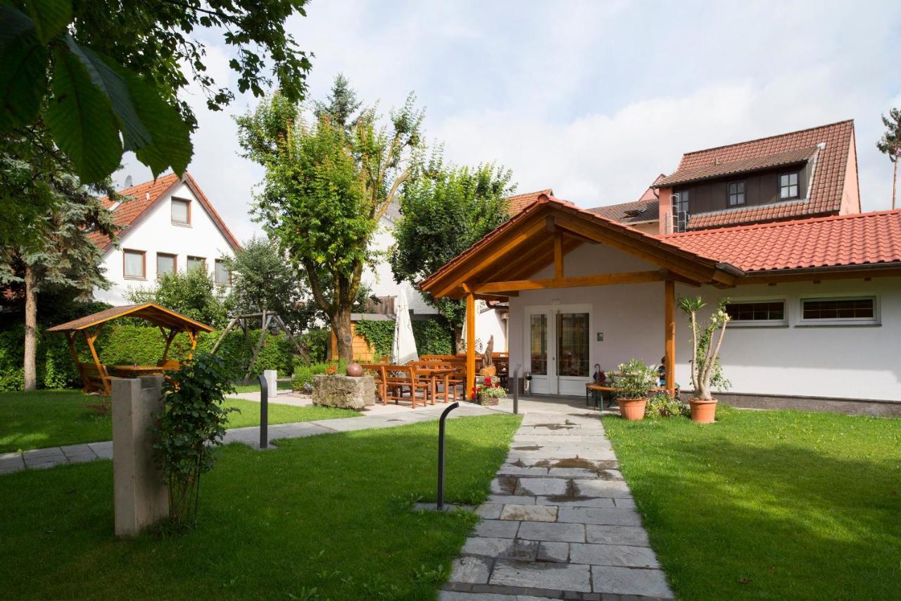 Gasthaus Zur Wolfsschlucht Sugenheim Exterior photo